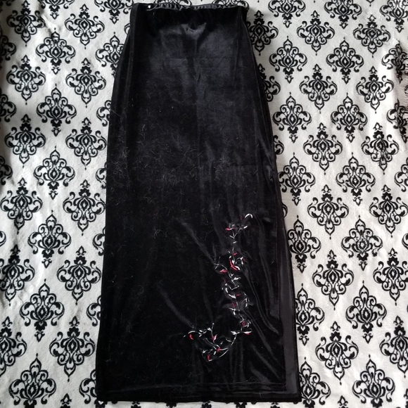 Vintage Dresses & Skirts - TAMPA vintage velvet gothic rose maxi skirt